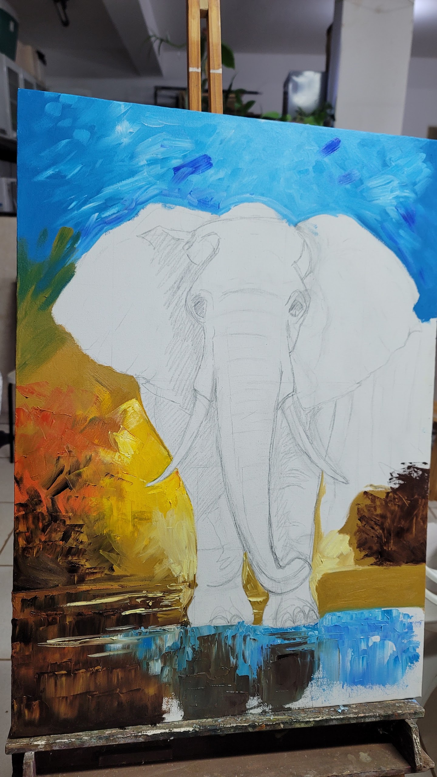 Fundo da savana pintado em tons quentes com o elefante em reserva